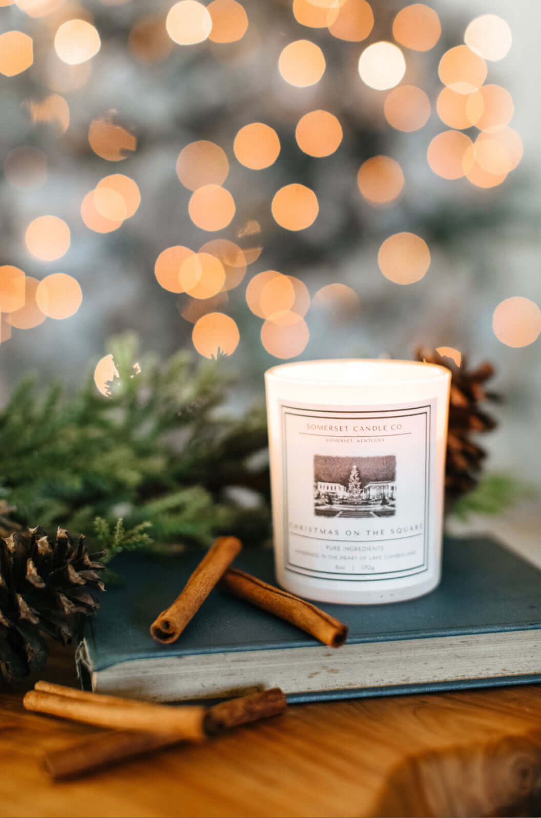 Christmas on the Square Candle